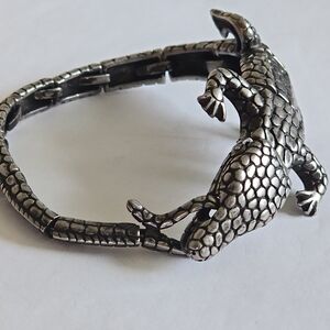Heavy Unisex Stainless Steel Bracelet as Lizard